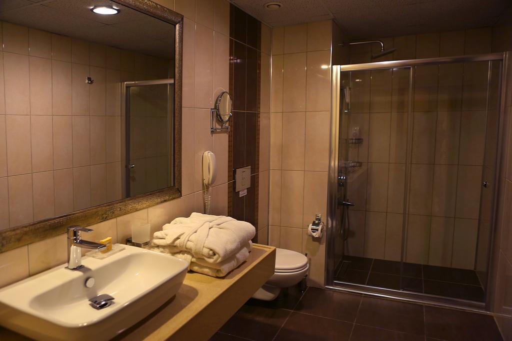 Imperial Park Hotel Izmit Ngoại thất bức ảnh