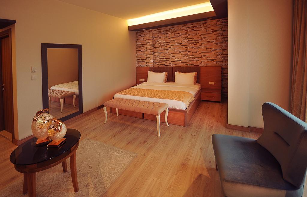 Imperial Park Hotel Izmit Ngoại thất bức ảnh