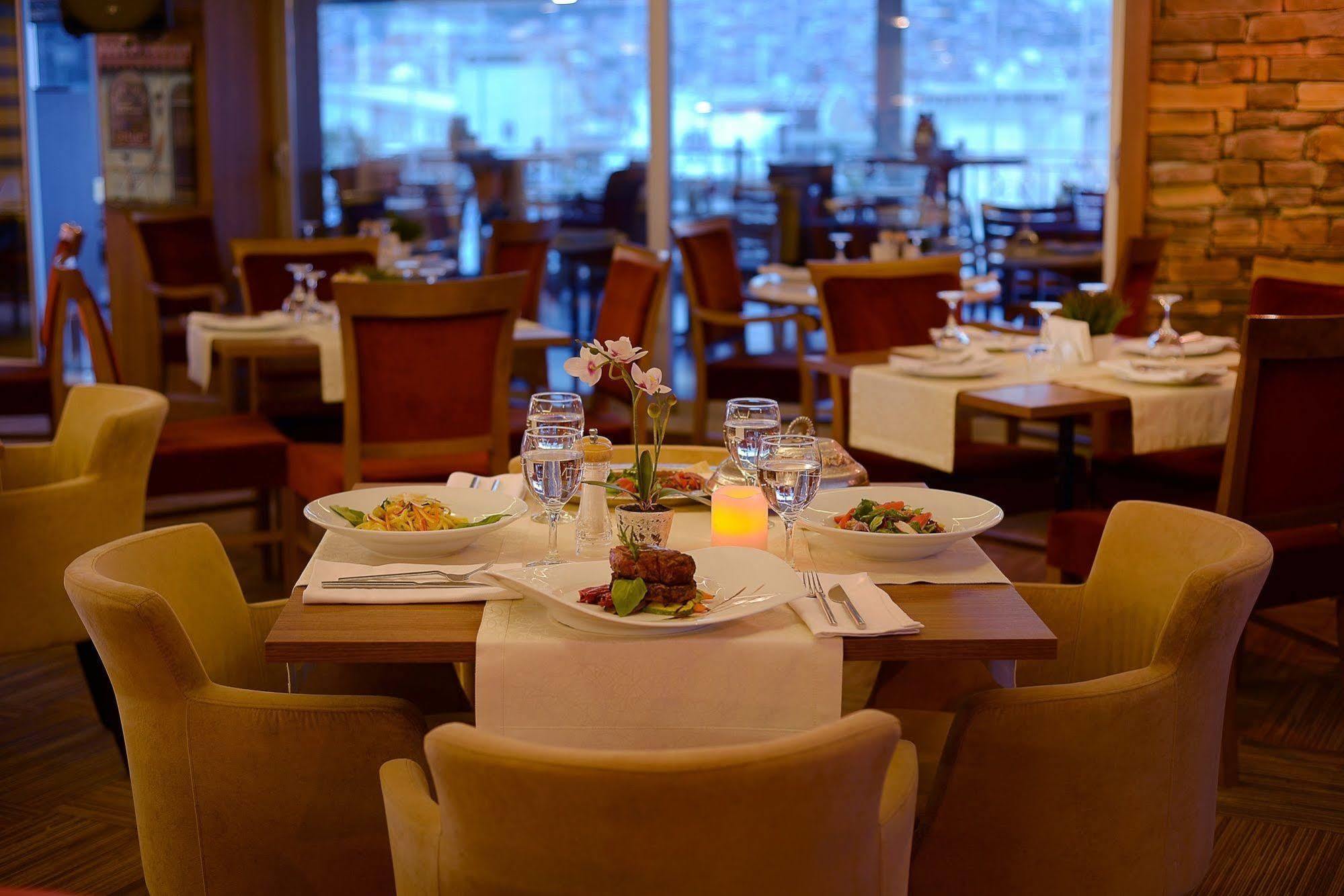 Imperial Park Hotel Izmit Ngoại thất bức ảnh