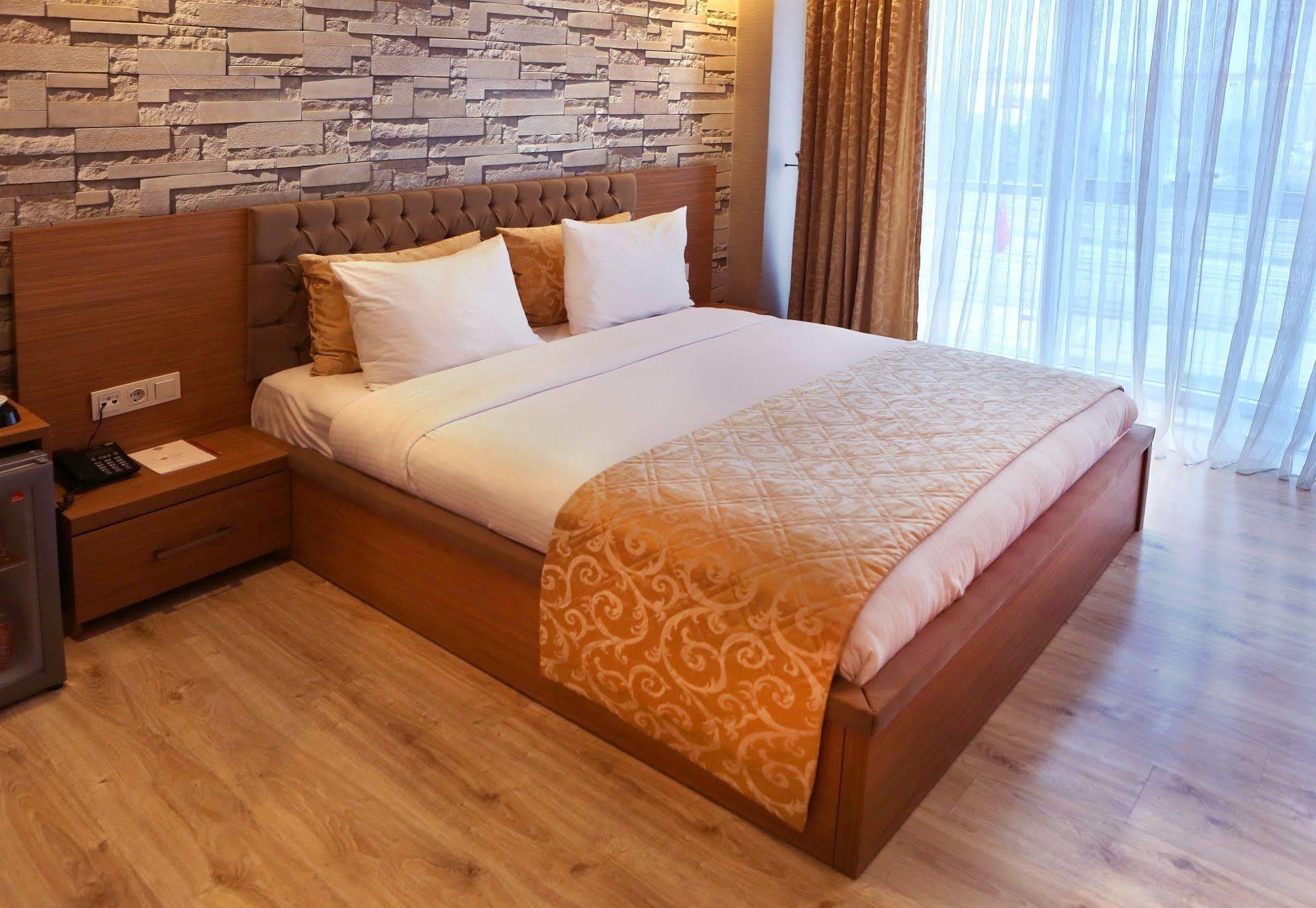 Imperial Park Hotel Izmit Ngoại thất bức ảnh