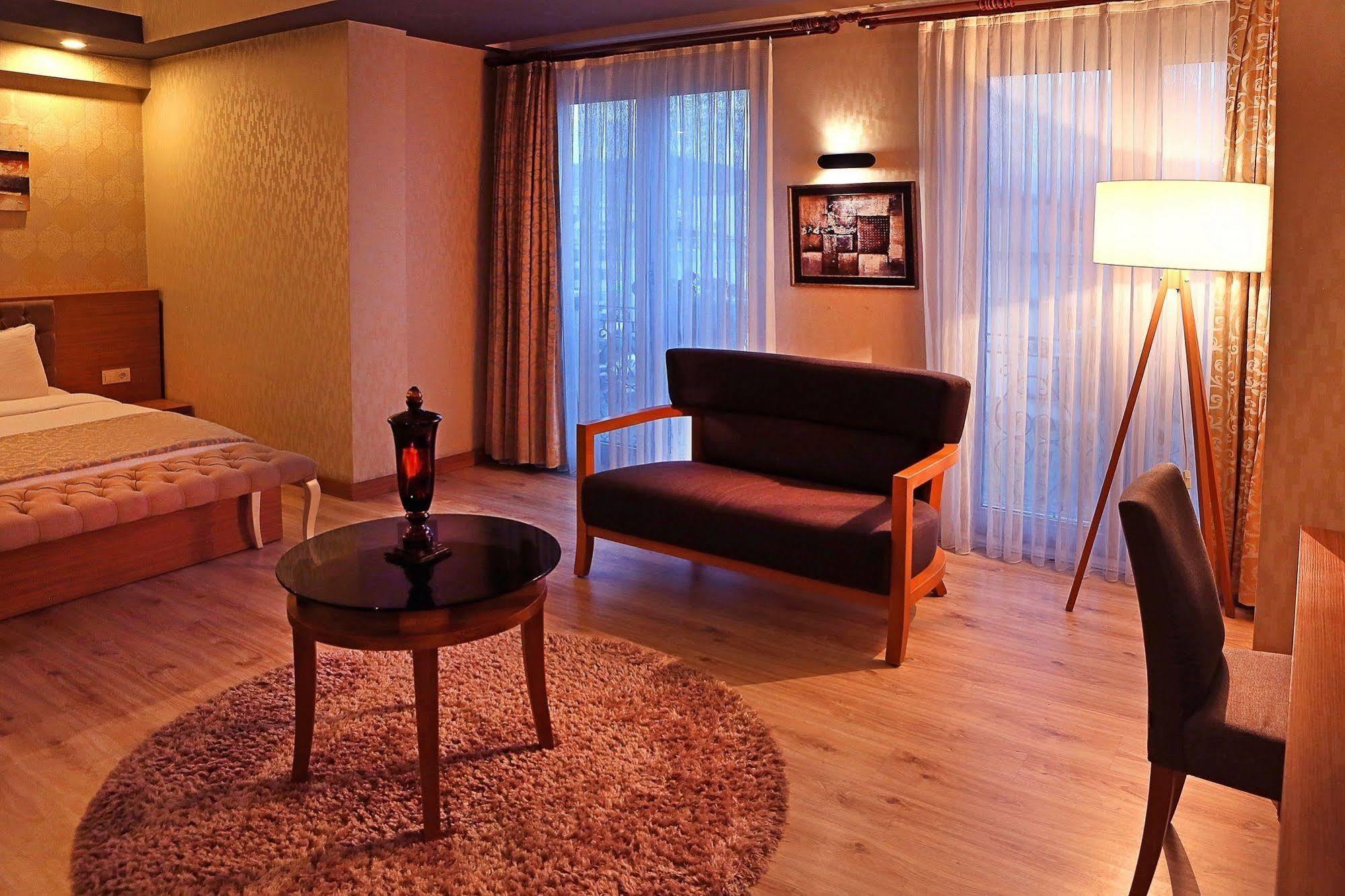 Imperial Park Hotel Izmit Ngoại thất bức ảnh